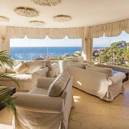Hotel Eden Roc & By Brava 4*