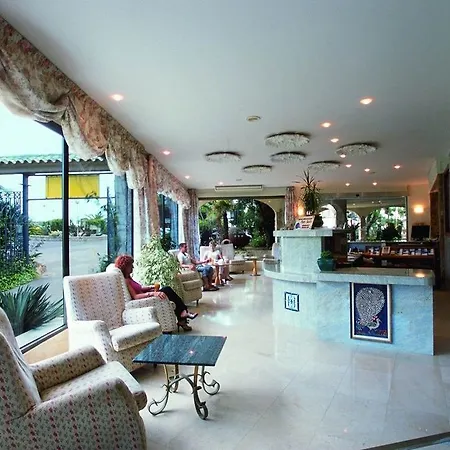 Eden Roc & By Brava Hotel 4*