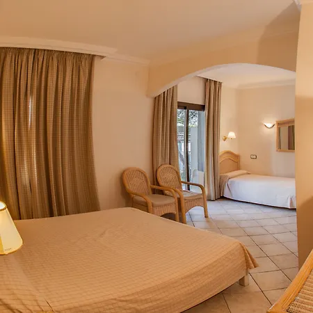 Hotel Eden Roc & By Brava 4*