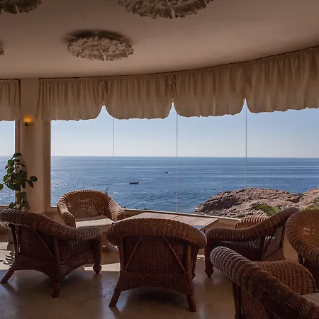 Hotel Eden Roc & By Brava 4*